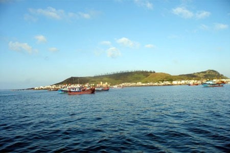 Đê biển huyện đảo biển Lý Sơn