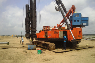 Thiết bị thi công