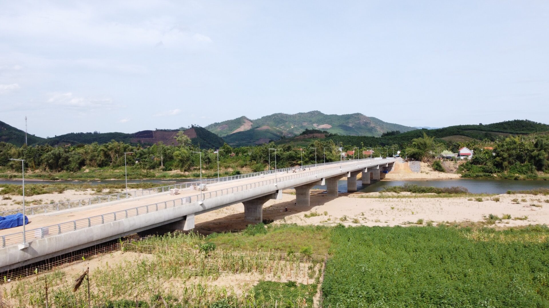 Công trình cầu sông Rin